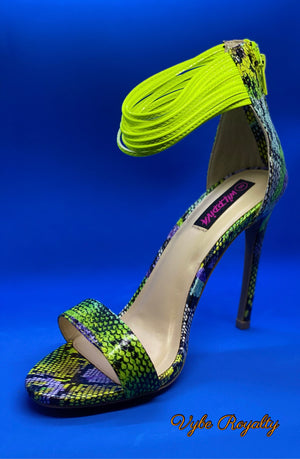 green snake skin